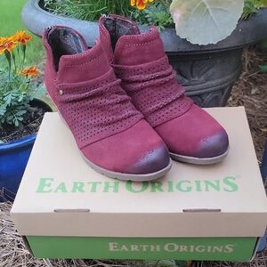 💗 EARTH ORIGINS Distressed Suede Leather AMANDA Ankle Boot Ruched Design NIB 7